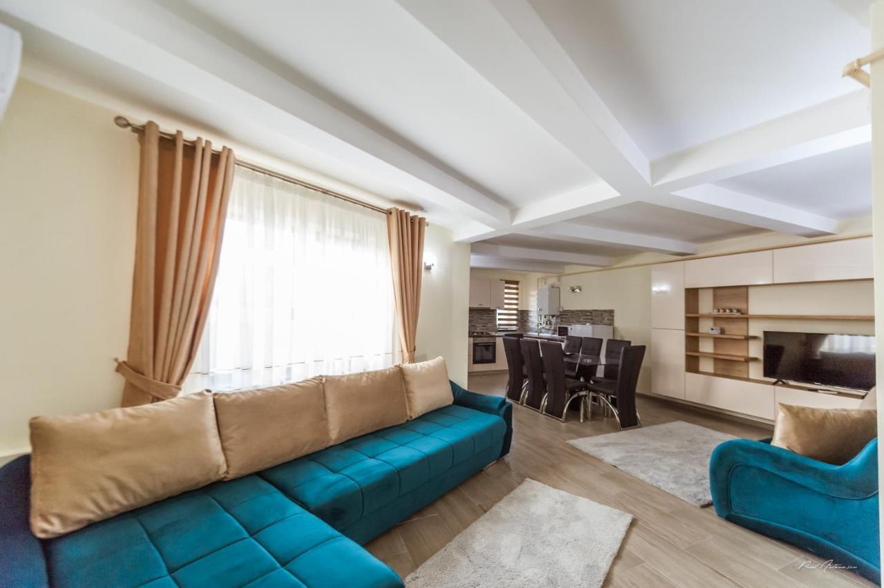 פיטסטי Luxury Desing Apartment מראה חיצוני תמונה